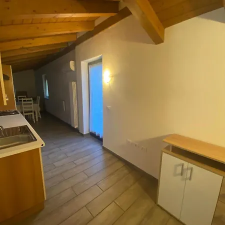 公寓 Il Delfino 奥斯塔